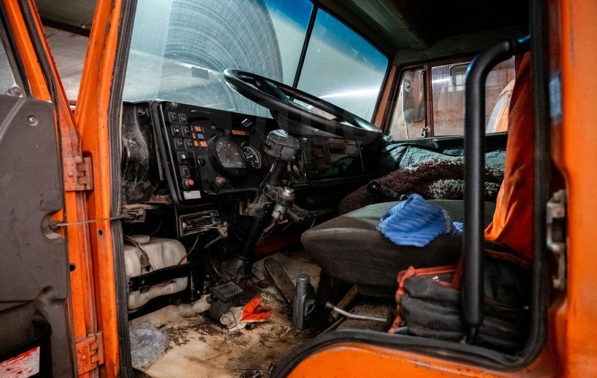 Самосвал КамАЗ 65115: фото 7