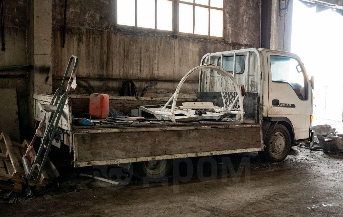 Nissan Atlas - Грузовик бортовой/ Платформа: фото 3 Nissan Atlas - Грузовик бортовой/ Платформа: фото 3