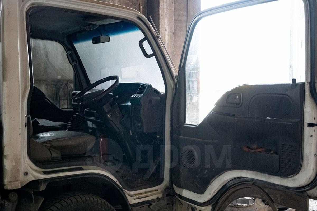 Nissan Atlas - Грузовик бортовой/ Платформа: фото 4 Nissan Atlas - Грузовик бортовой/ Платформа: фото 4
