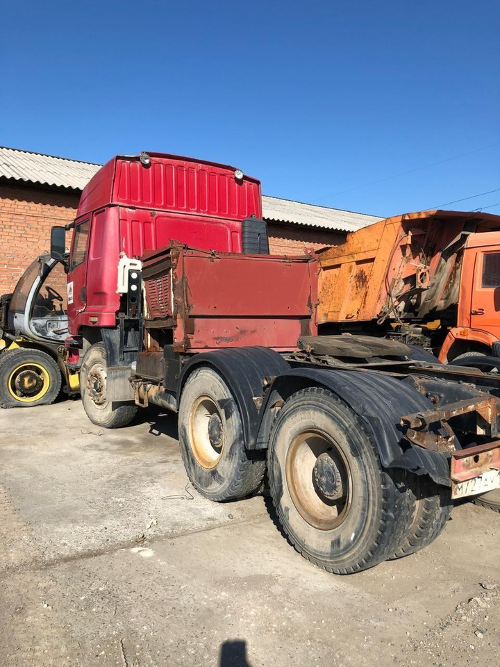 Dongfeng EQ4252GE6 - Тягач: фото 3 Dongfeng EQ4252GE6 - Тягач: фото 3