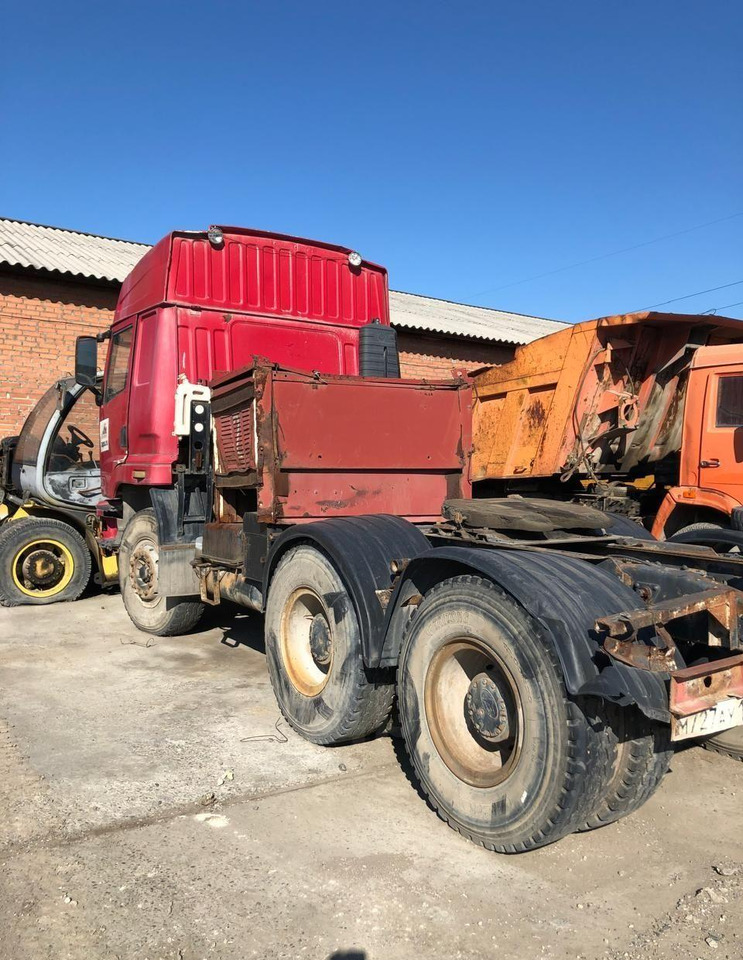 Dongfeng EQ4252GE6 - Тягач: фото 3 Dongfeng EQ4252GE6 - Тягач: фото 3