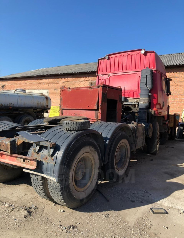 Dongfeng EQ4252GE6 - Тягач: фото 2 Dongfeng EQ4252GE6 - Тягач: фото 2