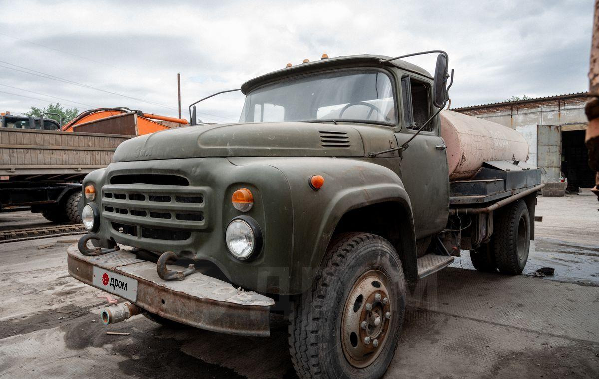 ЗИЛ 130-80 - Грузовик с цистерной, Коммунальная/ Специальная техника: фото 2 ЗИЛ 130-80 - Грузовик с цистерной, Коммунальная/ Специальная техника: фото 2