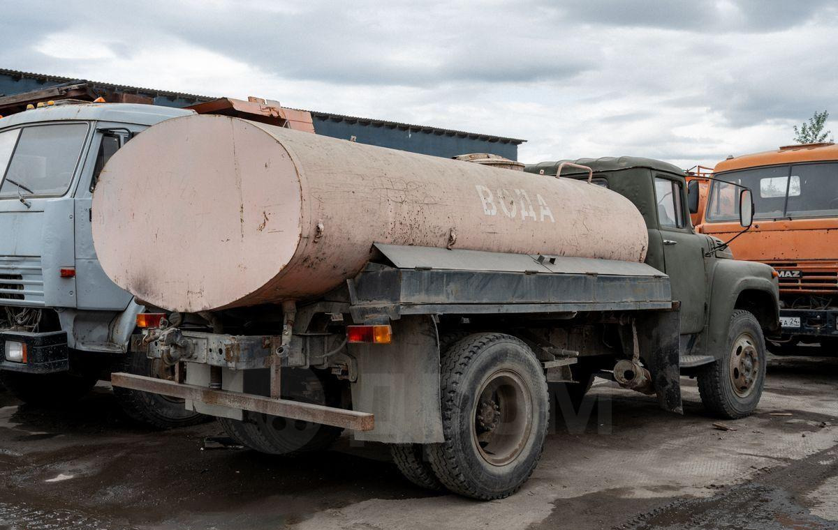 ЗИЛ 130-80 - Грузовик с цистерной, Коммунальная/ Специальная техника: фото 3 ЗИЛ 130-80 - Грузовик с цистерной, Коммунальная/ Специальная техника: фото 3
