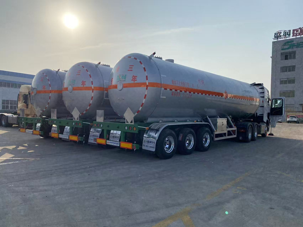 Новый Полуприцеп-цистерна Для транспортировки топлива Shengrun LPG, GYY, LNG: фото 6