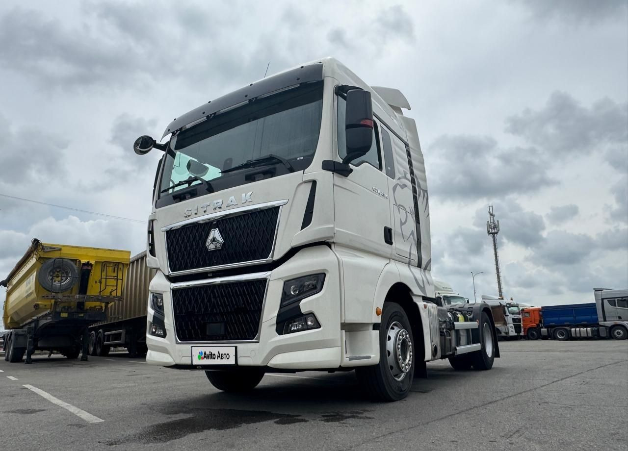 Sitrak C7H MAX - Тягач: фото 2 Sitrak C7H MAX - Тягач: фото 2