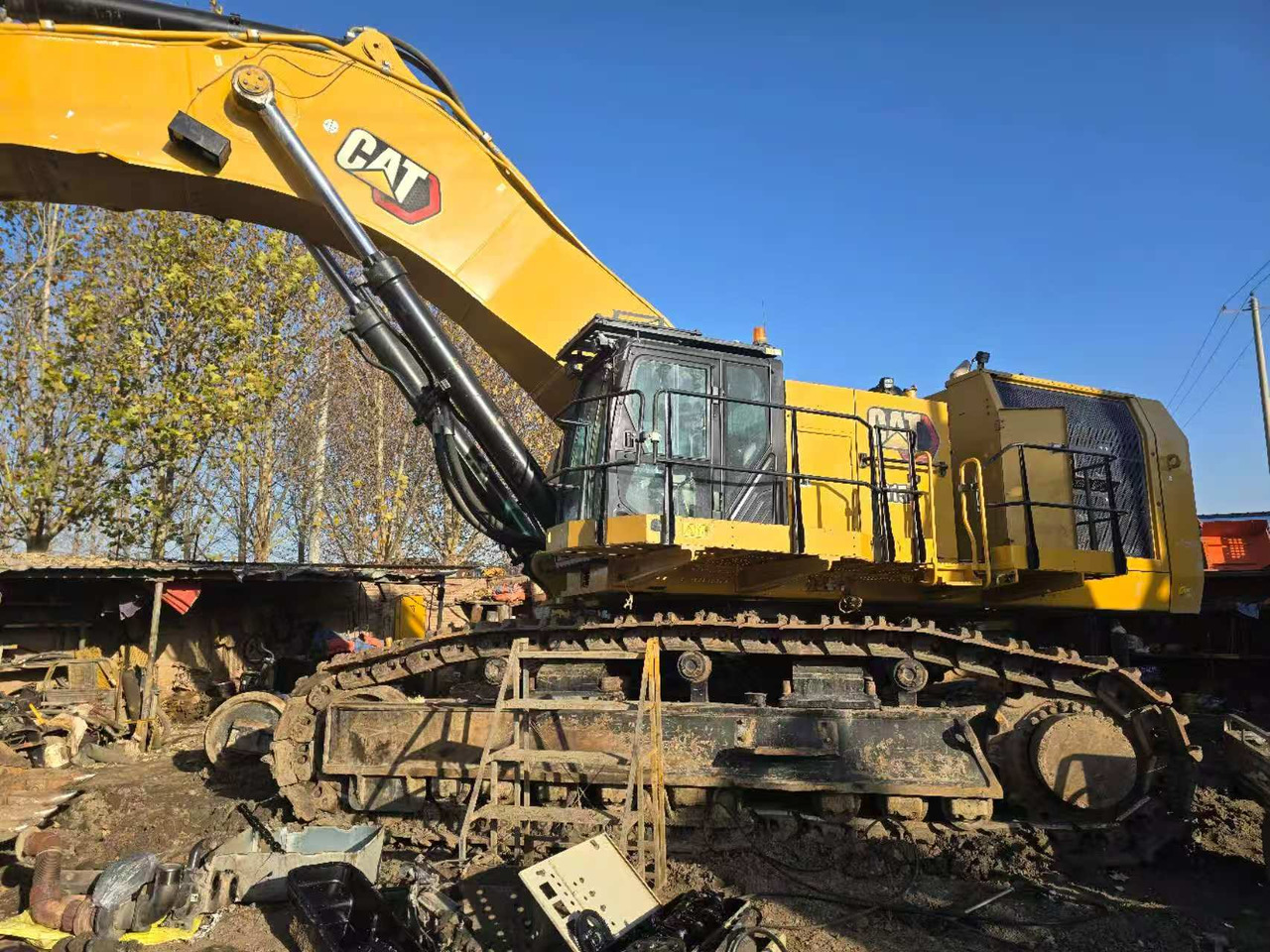 Caterpillar 6015 Гусеничный экскаватор - Гусеничный экскаватор: фото 1 Caterpillar 6015 Гусеничный экскаватор - Гусеничный экскаватор: фото 1