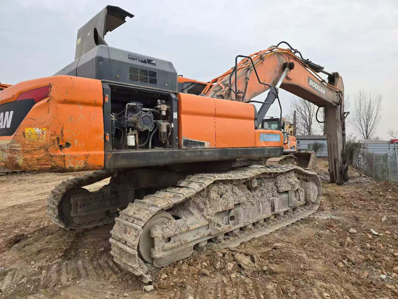 DOOSAN DX520LC Гусеничный экскаватор - Гусеничный экскаватор: фото 1 DOOSAN DX520LC Гусеничный экскаватор - Гусеничный экскаватор: фото 1