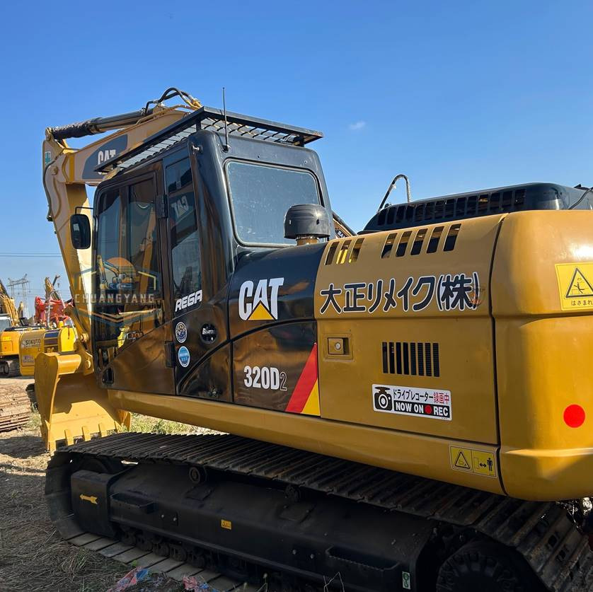 Гусеничный экскаватор Caterpillar 320D - Гусеничный экскаватор: фото 1 Гусеничный экскаватор Caterpillar 320D - Гусеничный экскаватор: фото 1