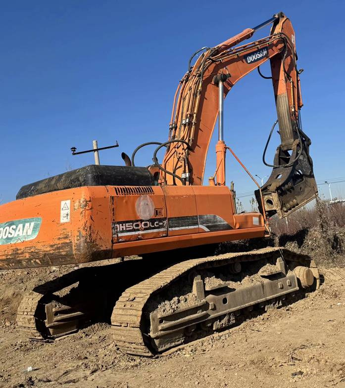 Гусеничный экскаватор Doosan DH500 - Гусеничный экскаватор: фото 1 Гусеничный экскаватор Doosan DH500 - Гусеничный экскаватор: фото 1