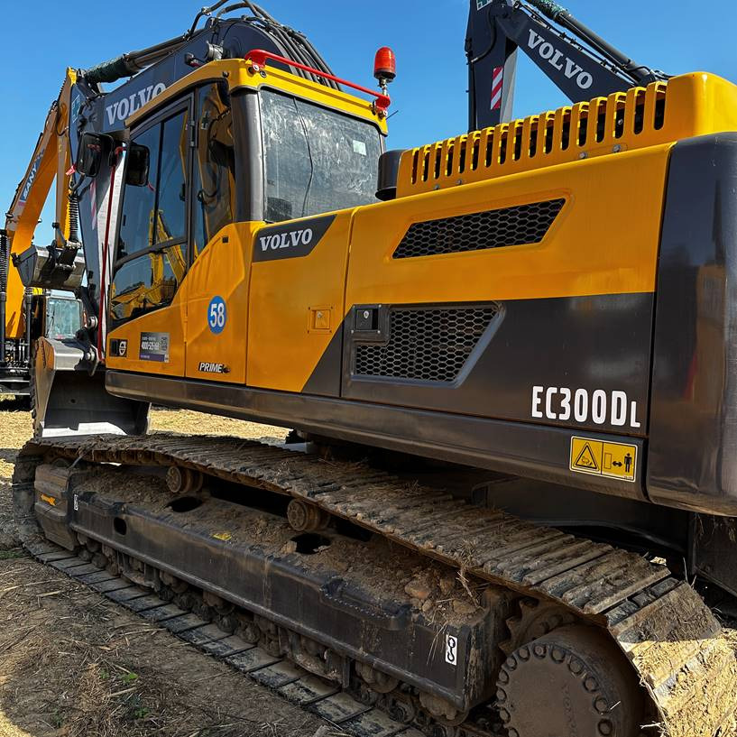 Гусеничный экскаватор Volvo EC300 - Гусеничный экскаватор: фото 1 Гусеничный экскаватор Volvo EC300 - Гусеничный экскаватор: фото 1