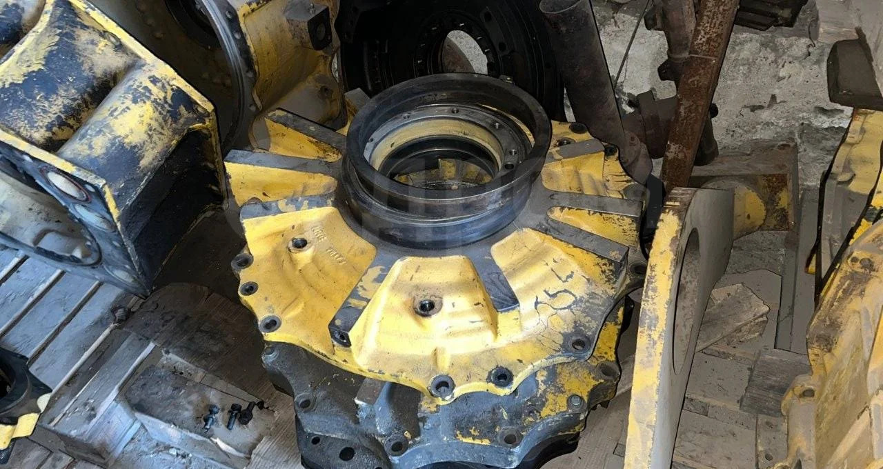 Komatsu 195-22-83110 Корпус фрикциона Komatsu D375A в Благовещенске - Кузов и экстерьер: фото 1 Komatsu 195-22-83110 Корпус фрикциона Komatsu D375A в Благовещенске - Кузов и экстерьер: фото 1