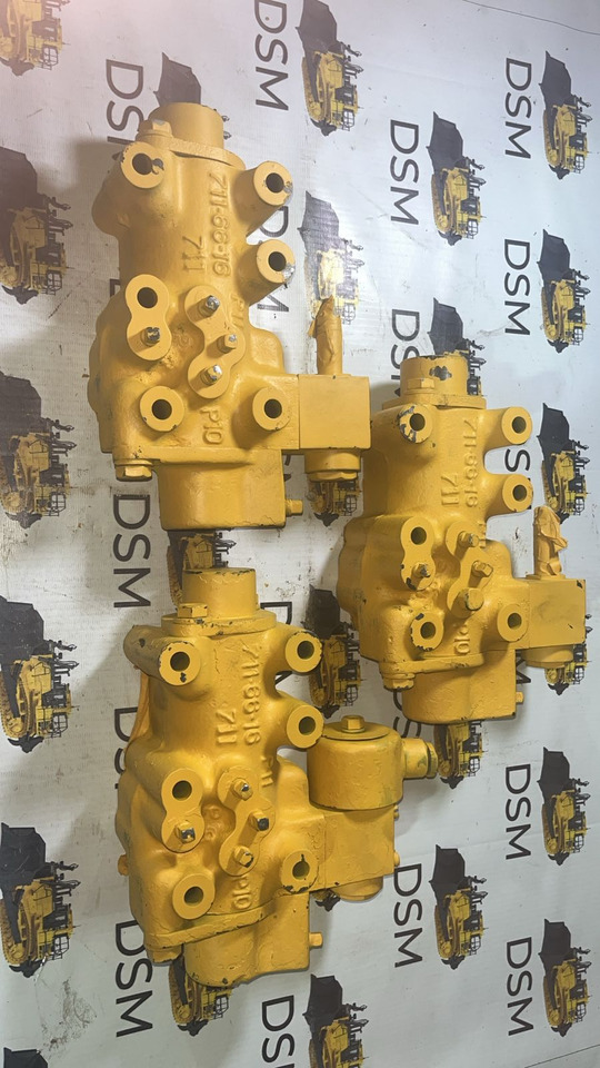 Komatsu 198-13-36601 Клапан в сборе - Гидравлический клапан для Строительной техники: фото 2 Komatsu 198-13-36601 Клапан в сборе - Гидравлический клапан для Строительной техники: фото 2