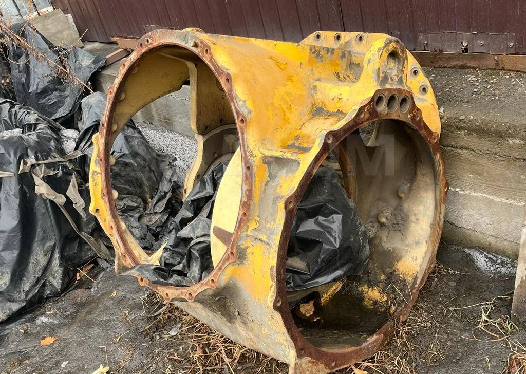 Komatsu 198-22-61111 / 198-22-61110 Корпус заднего моста Komatsu D475A в Благовещенске - Трансмиссия: фото 1 Komatsu 198-22-61111 / 198-22-61110 Корпус заднего моста Komatsu D475A в Благовещенске - Трансмиссия: фото 1
