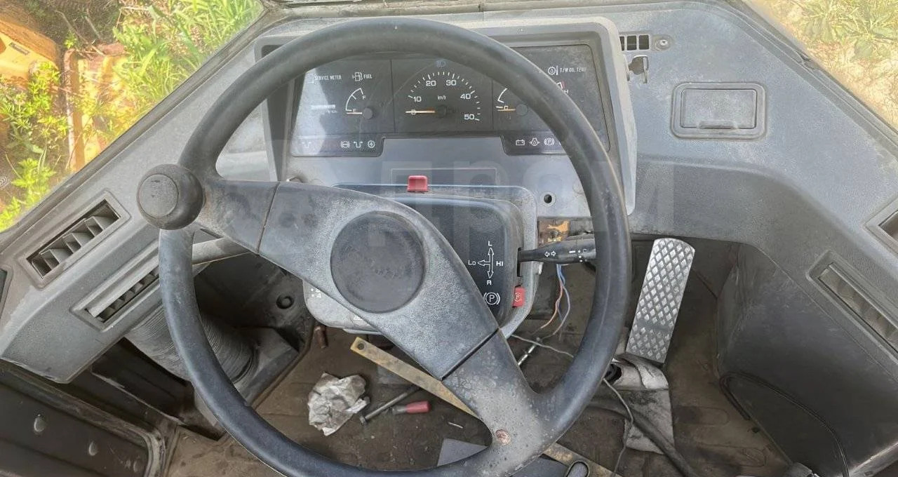 Кузов и экстерьер Komatsu 423-56-21010 Кабина в сборе погрузчика WA420-3 в Благовещенске: фото 10