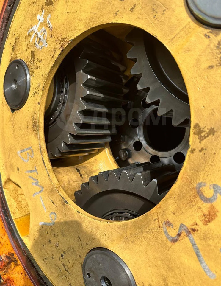 Трансмиссия Komatsu 561-22-78014 / 561-88-70006 Задний мост в сборе Komatsu HD785-7 в Благовещенске: фото 6 Трансмиссия Komatsu 561-22-78014 / 561-88-70006 Задний мост в сборе Komatsu HD785-7 в Благовещенске: фото 6