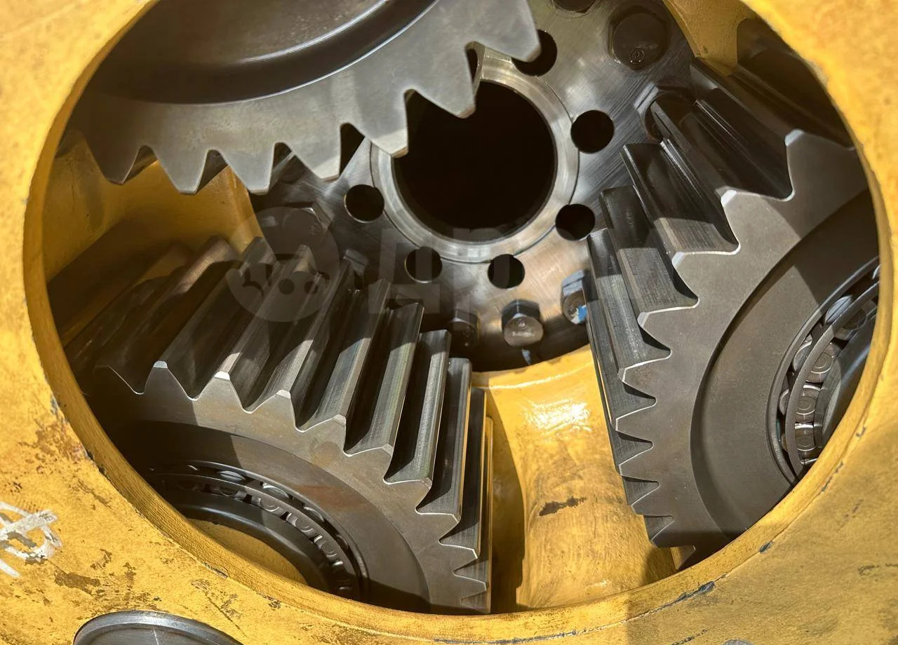 Трансмиссия Komatsu 561-22-78014 / 561-88-70006 Задний мост в сборе Komatsu HD785-7 в Благовещенске: фото 13 Трансмиссия Komatsu 561-22-78014 / 561-88-70006 Задний мост в сборе Komatsu HD785-7 в Благовещенске: фото 13