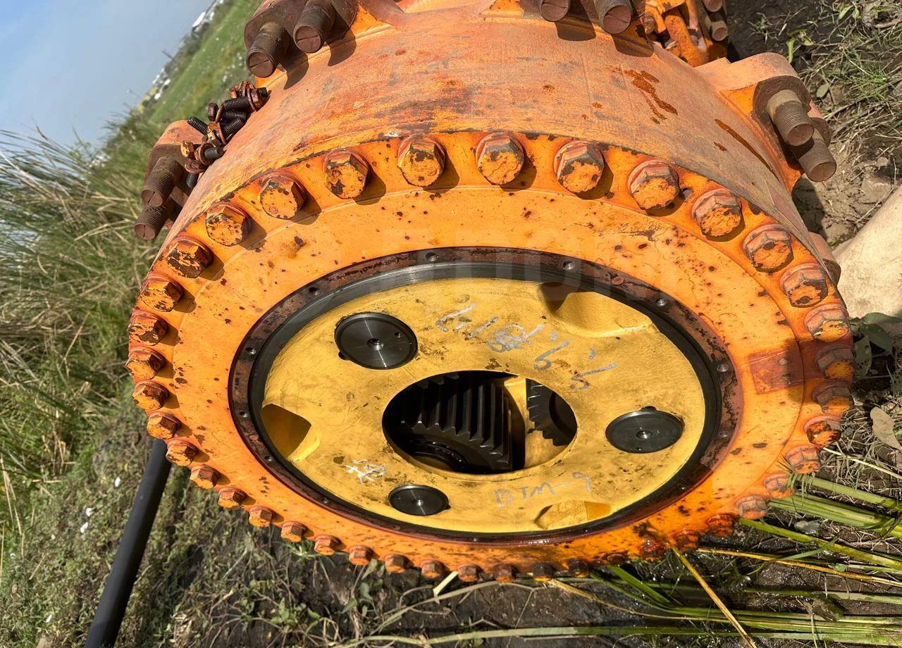 Трансмиссия Komatsu 561-22-78014 / 561-88-70006 Задний мост в сборе Komatsu HD785-7 в Благовещенске: фото 14 Трансмиссия Komatsu 561-22-78014 / 561-88-70006 Задний мост в сборе Komatsu HD785-7 в Благовещенске: фото 14