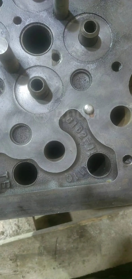 Komatsu 6162-15-1100 Головка блока цилиндра 6D170-2 в Благовещенске - Головка блока: фото 3 Komatsu 6162-15-1100 Головка блока цилиндра 6D170-2 в Благовещенске - Головка блока: фото 3