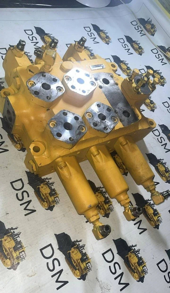 Komatsu 709-63-11600 Клапан гидравлический в сборе Komatsu D375A в Благовещенске - Гидравлика: фото 5 Komatsu 709-63-11600 Клапан гидравлический в сборе Komatsu D375A в Благовещенске - Гидравлика: фото 5