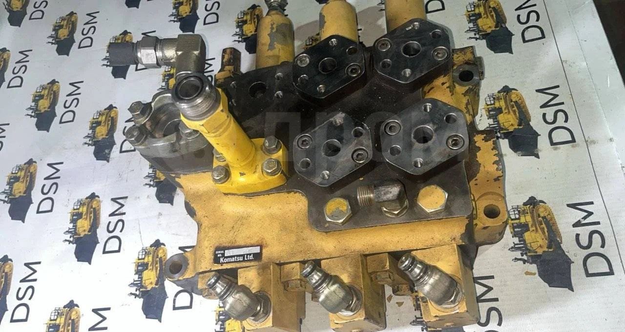 Гидравлика Komatsu 709-63-11600 Клапан гидравлический в сборе Komatsu D375A в Благовещенске: фото 14