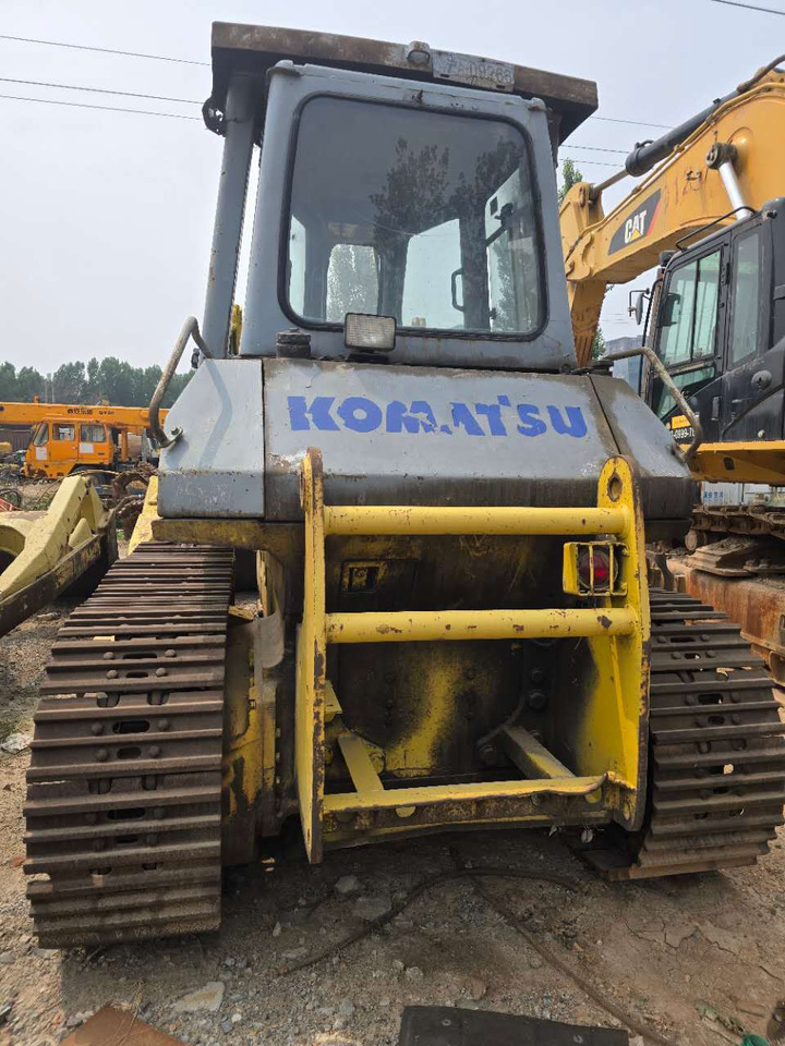 Komatsu Гусеничный бульдозер Komatsu D65EX - Бульдозер: фото 4 Komatsu Гусеничный бульдозер Komatsu D65EX - Бульдозер: фото 4