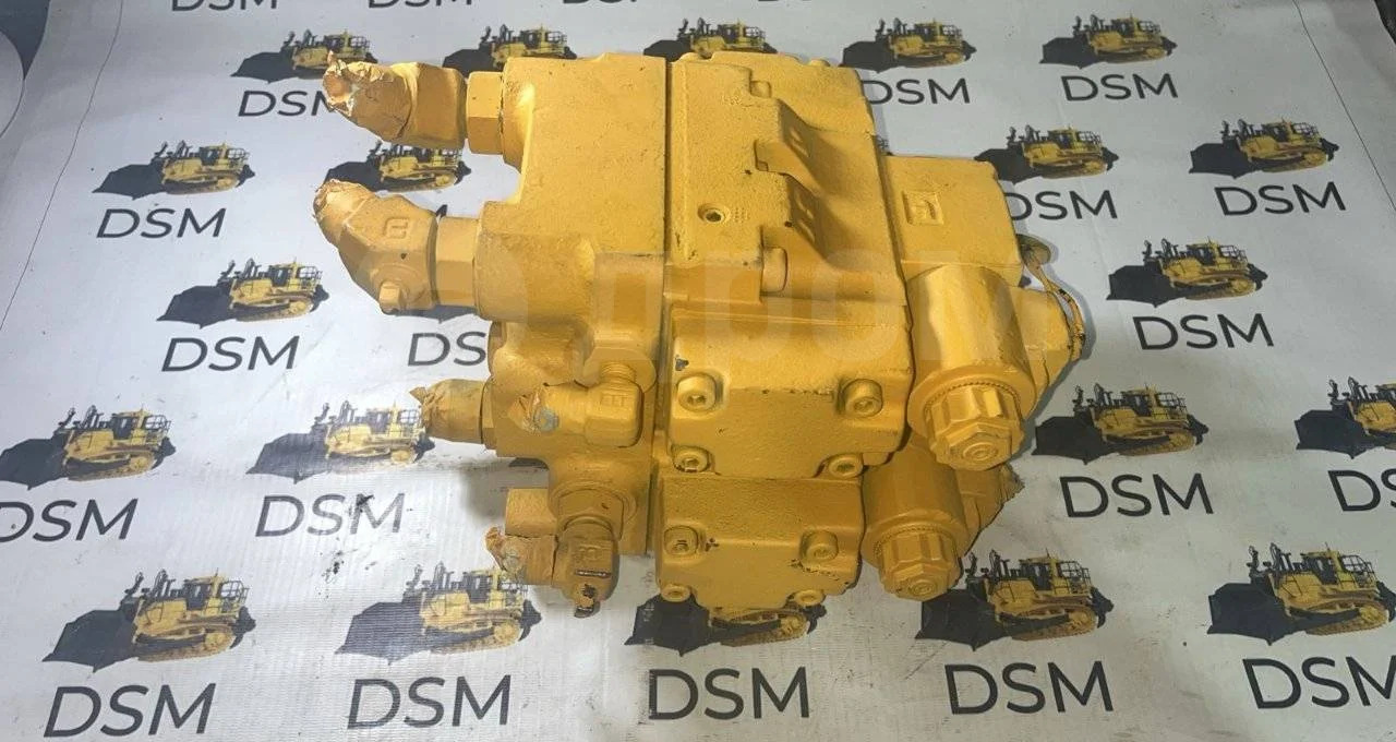Komatsu Клапан в сборе 195-61-45610 / 19M-61-31110 Komatsu D375A в Благовещенске - Клапан: фото 1 Komatsu Клапан в сборе 195-61-45610 / 19M-61-31110 Komatsu D375A в Благовещенске - Клапан: фото 1