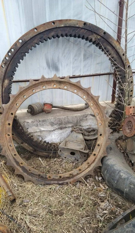 Komatsu Поворотный круг Komatsu PC270-7 (206-25-00400) в Благовещенске - Поворотное кольцо: фото 3 Komatsu Поворотный круг Komatsu PC270-7 (206-25-00400) в Благовещенске - Поворотное кольцо: фото 3