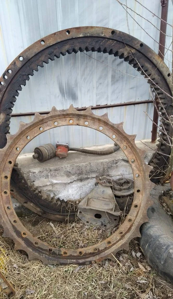 Komatsu Поворотный круг Komatsu PC270-7 (206-25-00400) в Благовещенске - Поворотное кольцо: фото 4 Komatsu Поворотный круг Komatsu PC270-7 (206-25-00400) в Благовещенске - Поворотное кольцо: фото 4