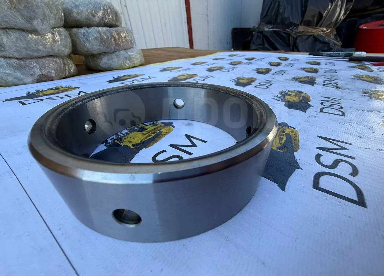 Новый Универсальная запчасть Втулка 711-66-13140 Komatsu D375A / D475A в Благовещенске: фото 11 Новый Универсальная запчасть Втулка 711-66-13140 Komatsu D375A / D475A в Благовещенске: фото 11