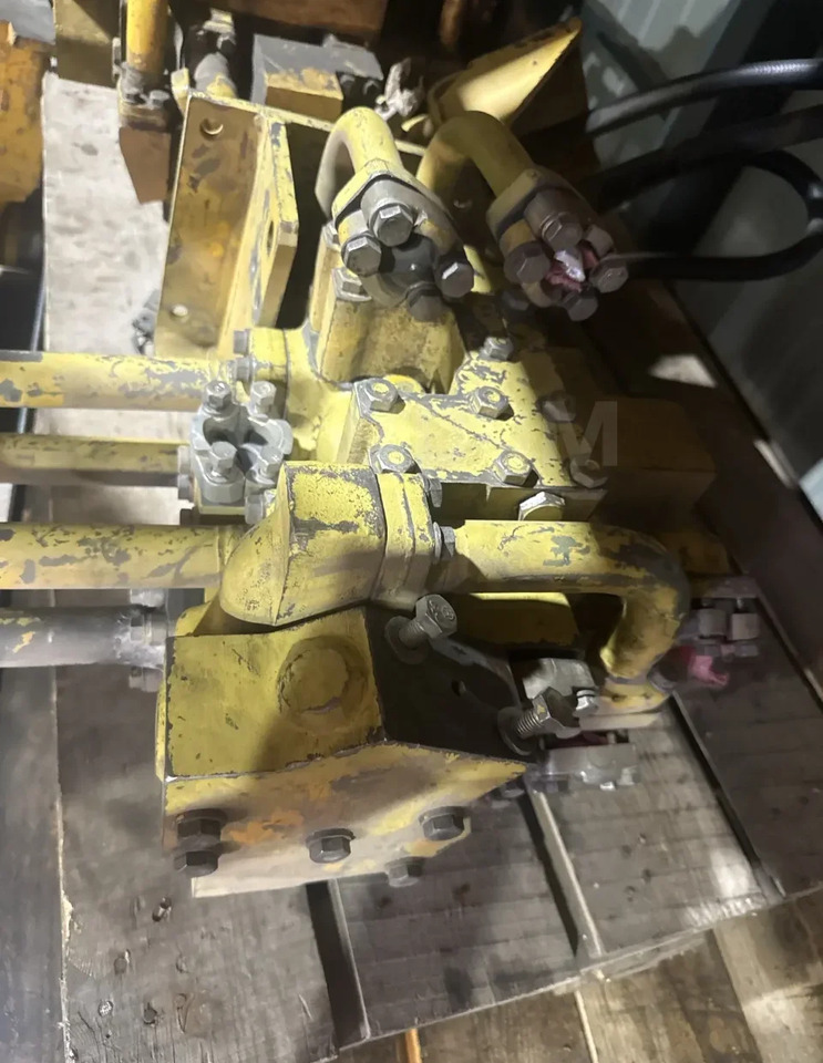 Запчасти Клапан рыхлителя 709-62-11101 Komatsu D375A: фото 8 Запчасти Клапан рыхлителя 709-62-11101 Komatsu D375A: фото 8