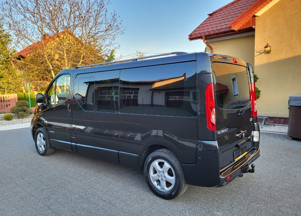 Opel Vivaro - Микроавтобус, Пассажирский фургон: фото 3 Opel Vivaro - Микроавтобус, Пассажирский фургон: фото 3