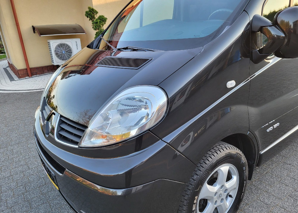 Opel Vivaro - Микроавтобус, Пассажирский фургон: фото 2 Opel Vivaro - Микроавтобус, Пассажирский фургон: фото 2
