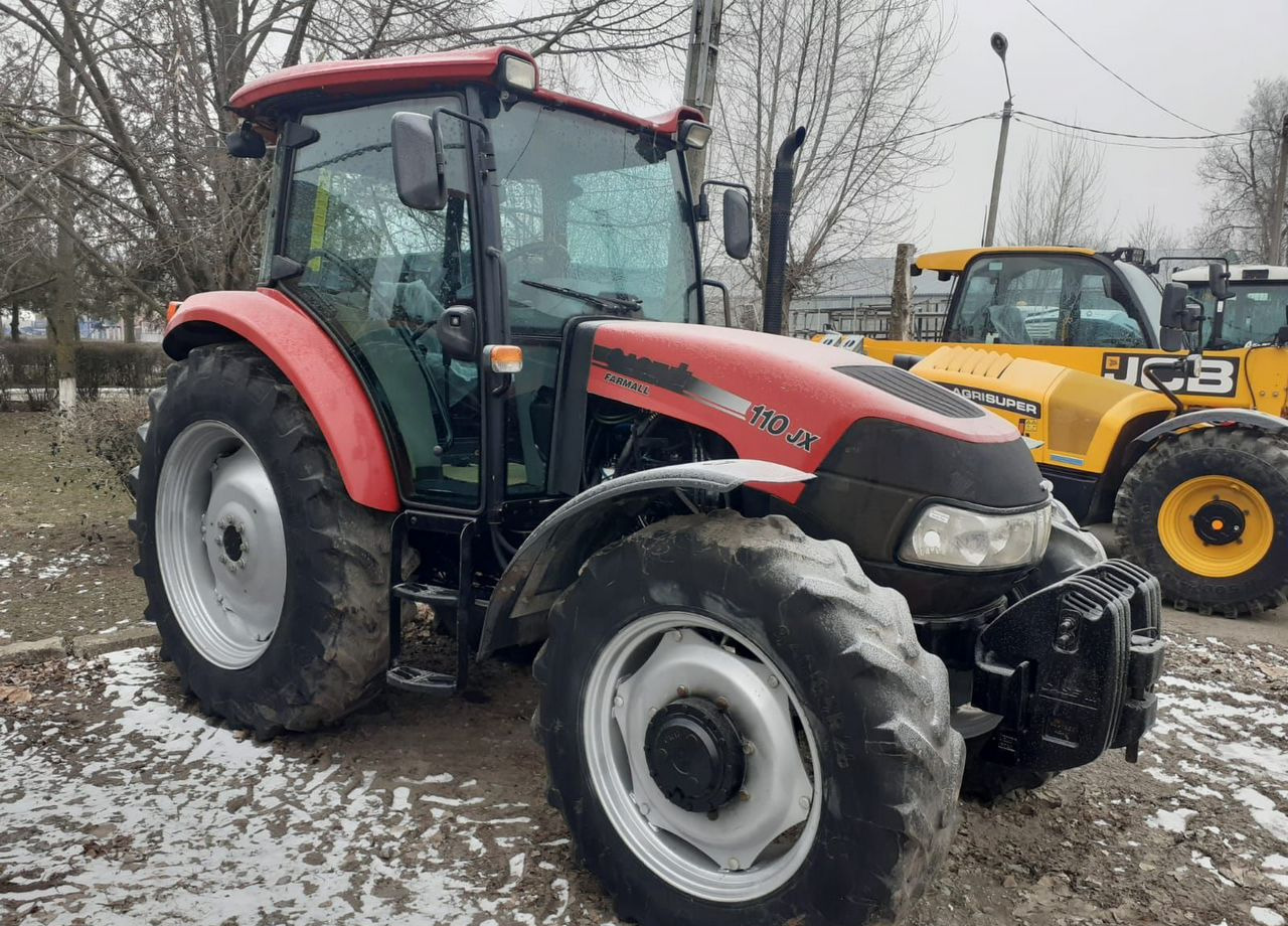 Case IH Farmall JX - Трактор: фото 1 Case IH Farmall JX - Трактор: фото 1