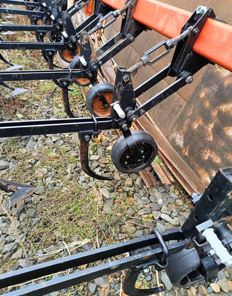 Грязинский культиваторный завод КРН-8,4 - Культиватор: фото 3 Грязинский культиваторный завод КРН-8,4 - Культиватор: фото 3