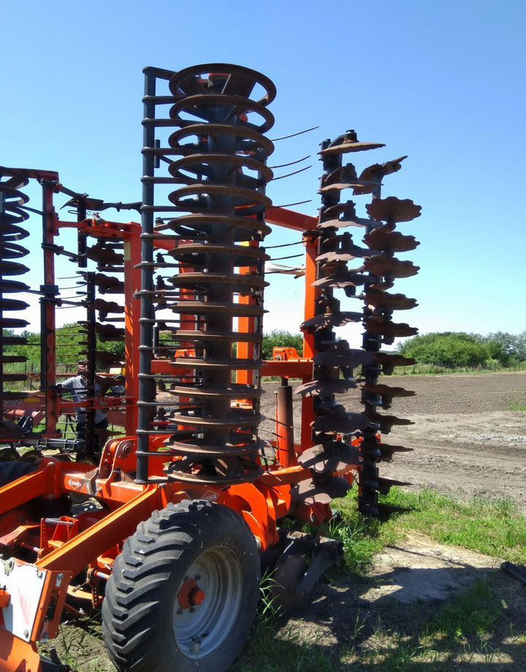 Kuhn Optimer+ - Дисковая борона: фото 2 Kuhn Optimer+ - Дисковая борона: фото 2