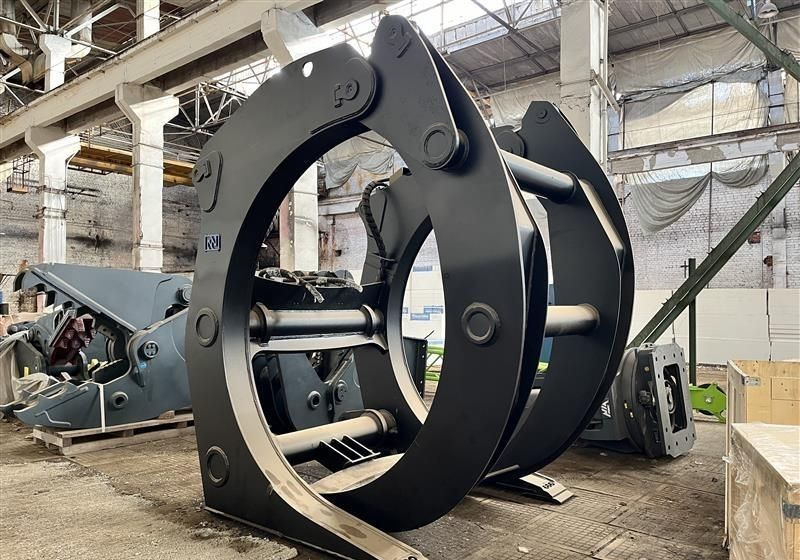 Бревнозахват для фронтального погрузчика 23–27 т - Грейфер: фото 2 Бревнозахват для фронтального погрузчика 23–27 т - Грейфер: фото 2