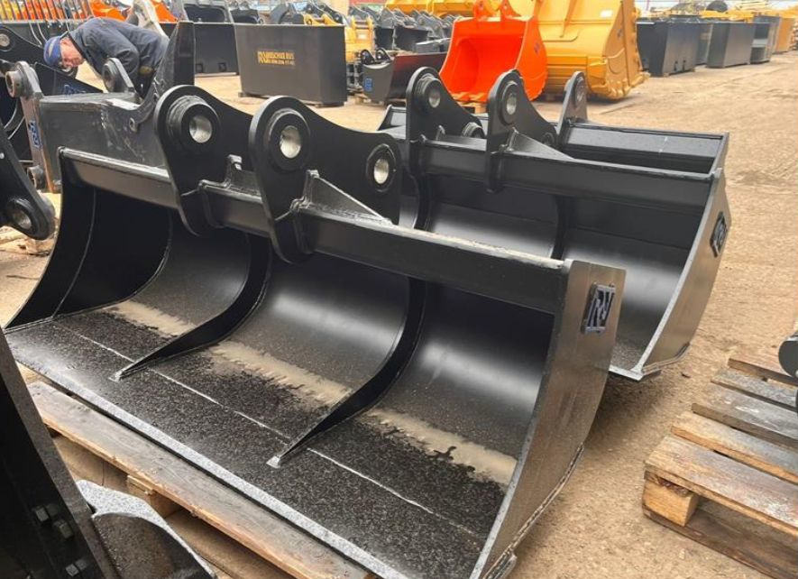 Планировочный ковш на Doosan DX 180 - Ковш для экскаватора: фото 2 Планировочный ковш на Doosan DX 180 - Ковш для экскаватора: фото 2