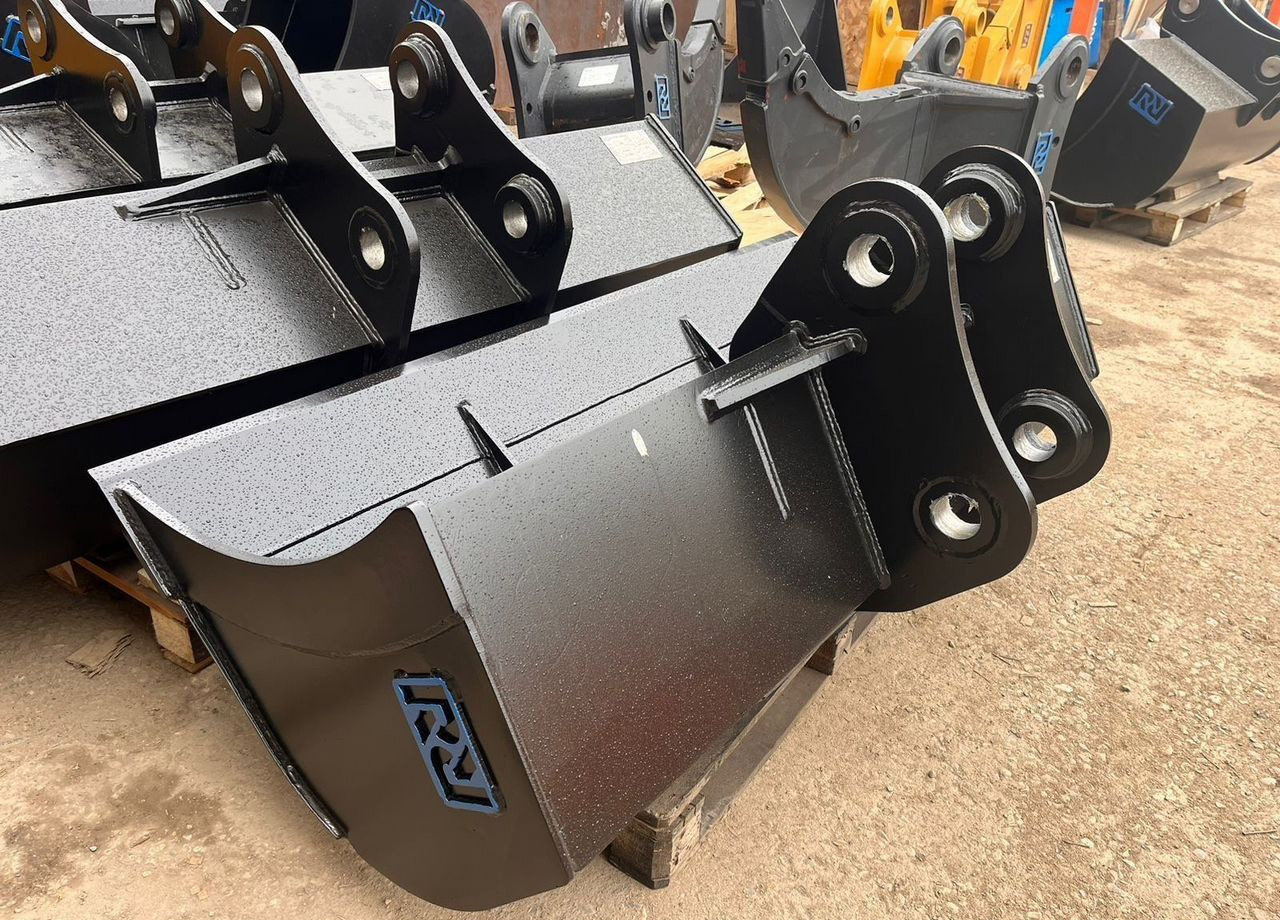 Планировочный ковш на Doosan DX 225 - Ковш для экскаватора: фото 2 Планировочный ковш на Doosan DX 225 - Ковш для экскаватора: фото 2