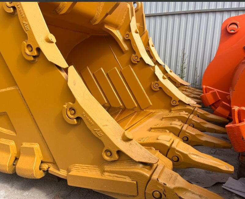 Сверхусиленный ковш на Komatsu PC 400 - Ковш для экскаватора: фото 3 Сверхусиленный ковш на Komatsu PC 400 - Ковш для экскаватора: фото 3