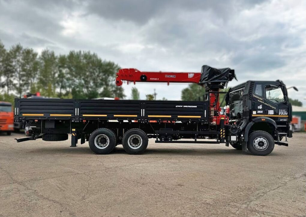 FAW J6P - Грузовик бортовой/ Платформа, Автоманипулятор: фото 4 FAW J6P - Грузовик бортовой/ Платформа, Автоманипулятор: фото 4