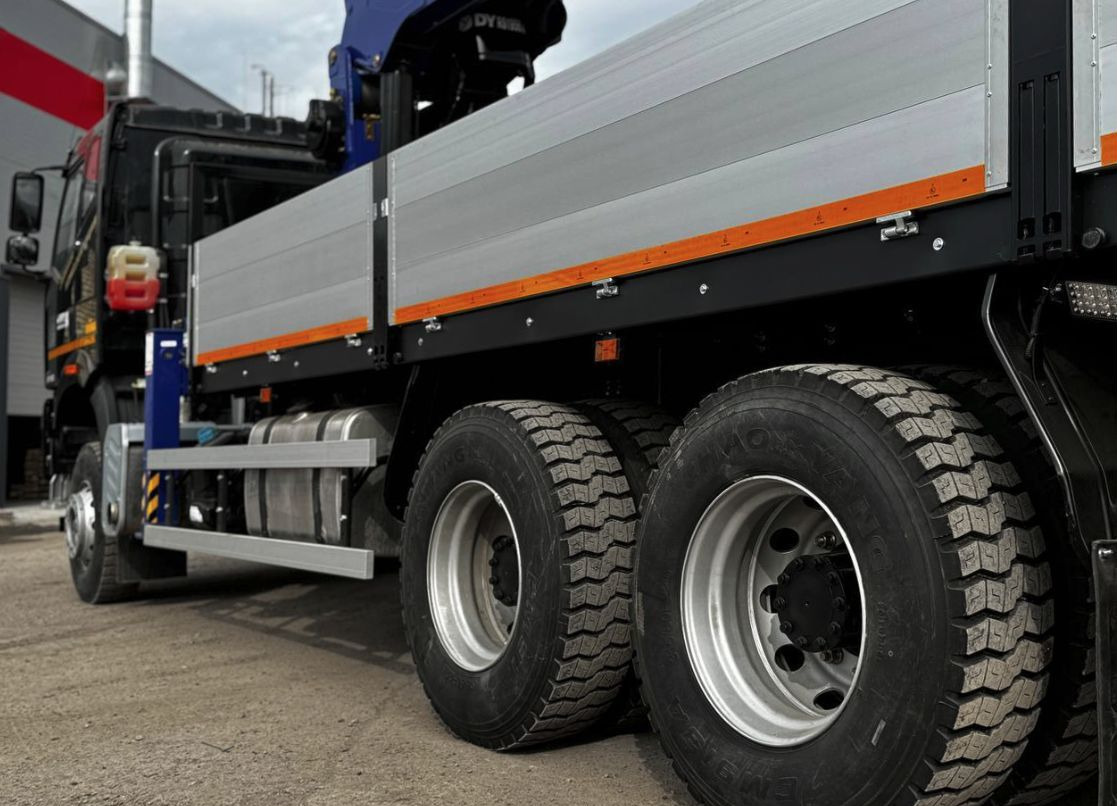 Новый Бортовой грузовик/ Платформа, Автоманипулятор FAW J6P: фото 8