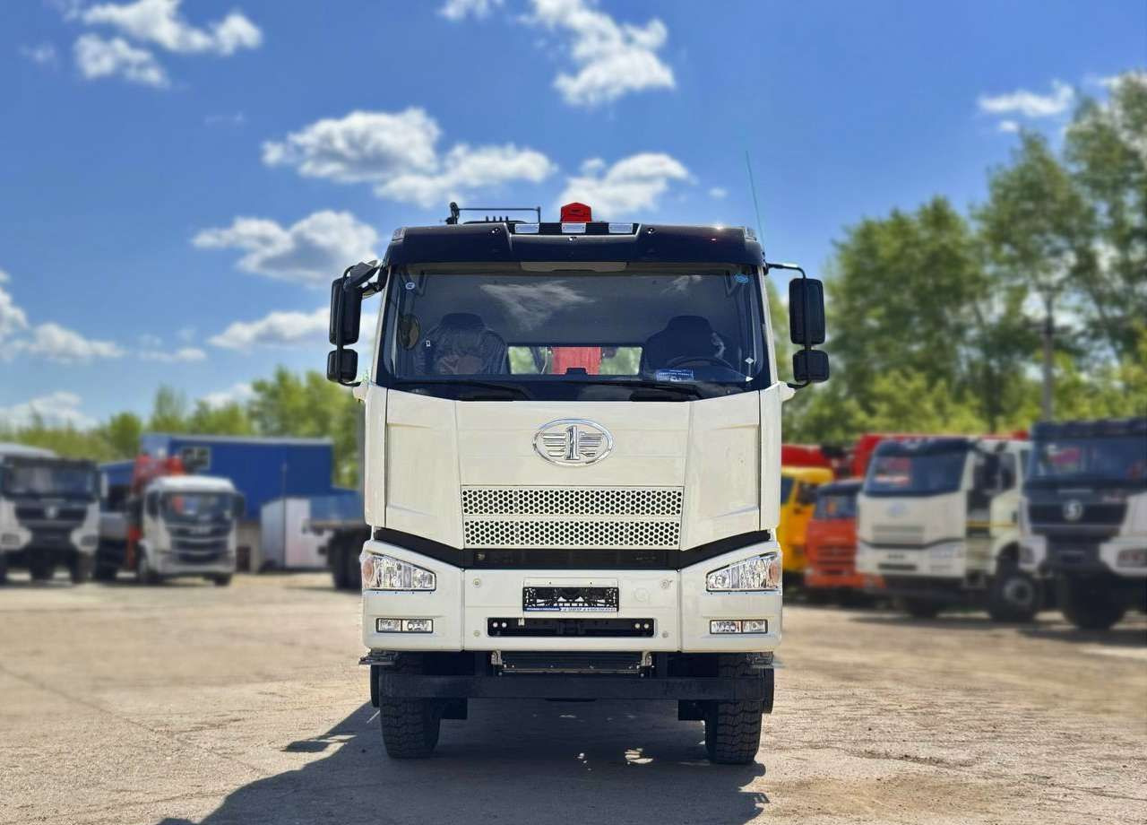 Новый Грузовик бортовой/ Платформа, Автоманипулятор FAW J6P: фото 13