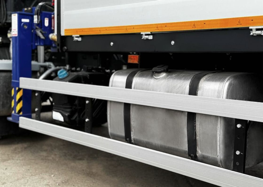 Новый Бортовой грузовик/ Платформа, Автоманипулятор FAW J6P: фото 9