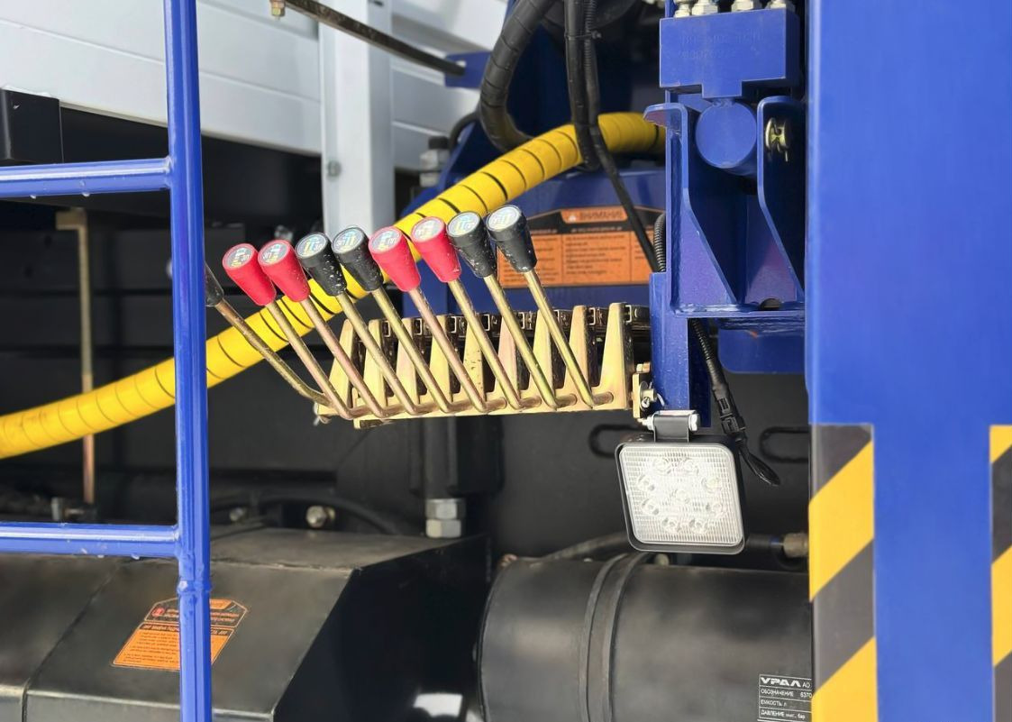 Новый Грузовик бортовой/ Платформа, Автоманипулятор Урал NEXT 4320-6951-72: фото 12 Новый Грузовик бортовой/ Платформа, Автоманипулятор Урал NEXT 4320-6951-72: фото 12