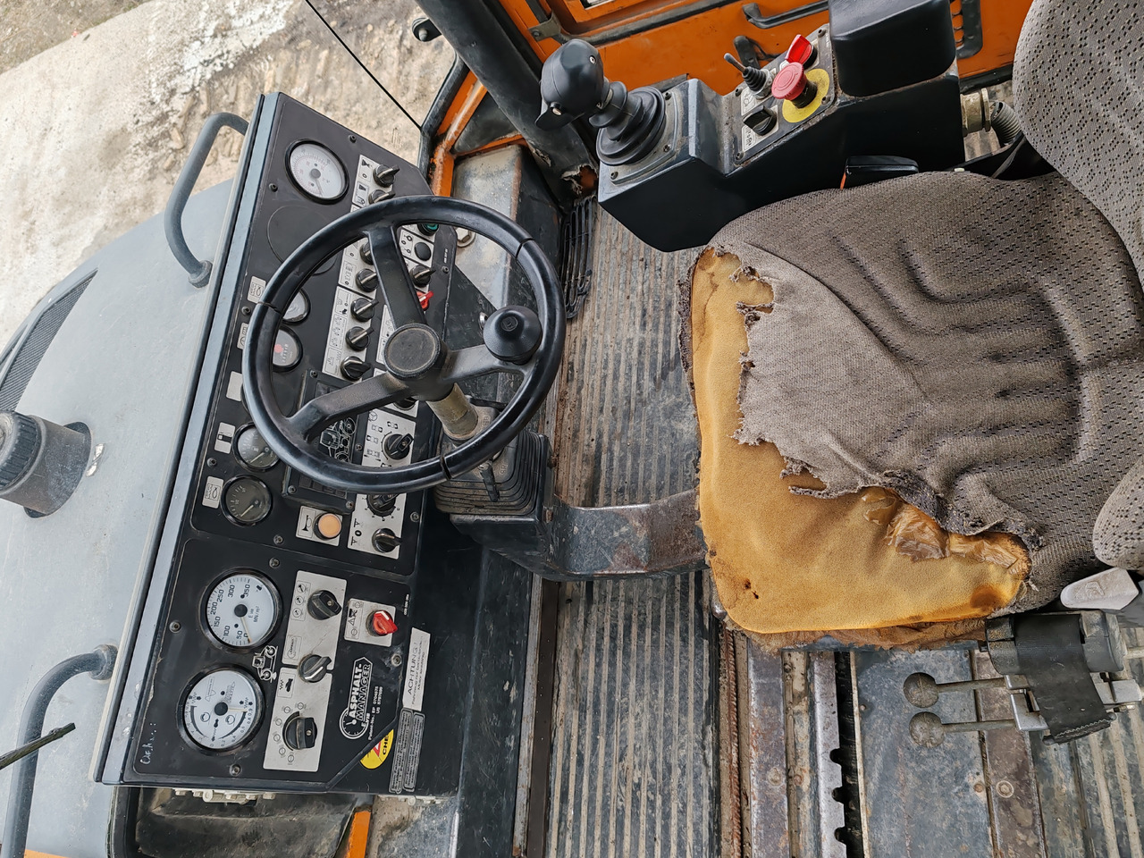 Дорожный каток Bomag BW174AD: фото 9
