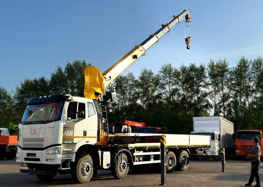 FAW CA3310 - Грузовик бортовой/ Платформа, Автоманипулятор: фото 4 FAW CA3310 - Грузовик бортовой/ Платформа, Автоманипулятор: фото 4