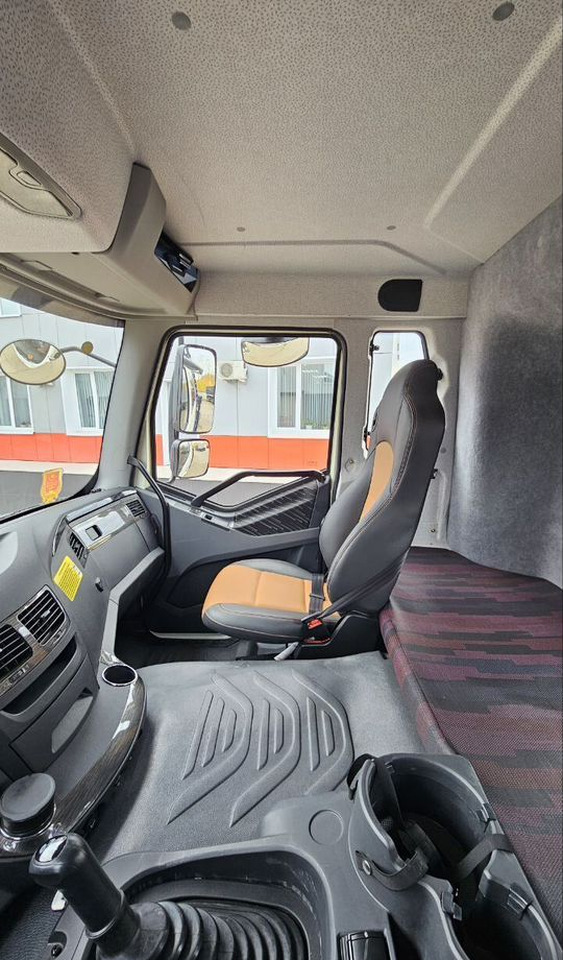 Новый Грузовик бортовой/ Платформа, Автоманипулятор FAW J6P: фото 8