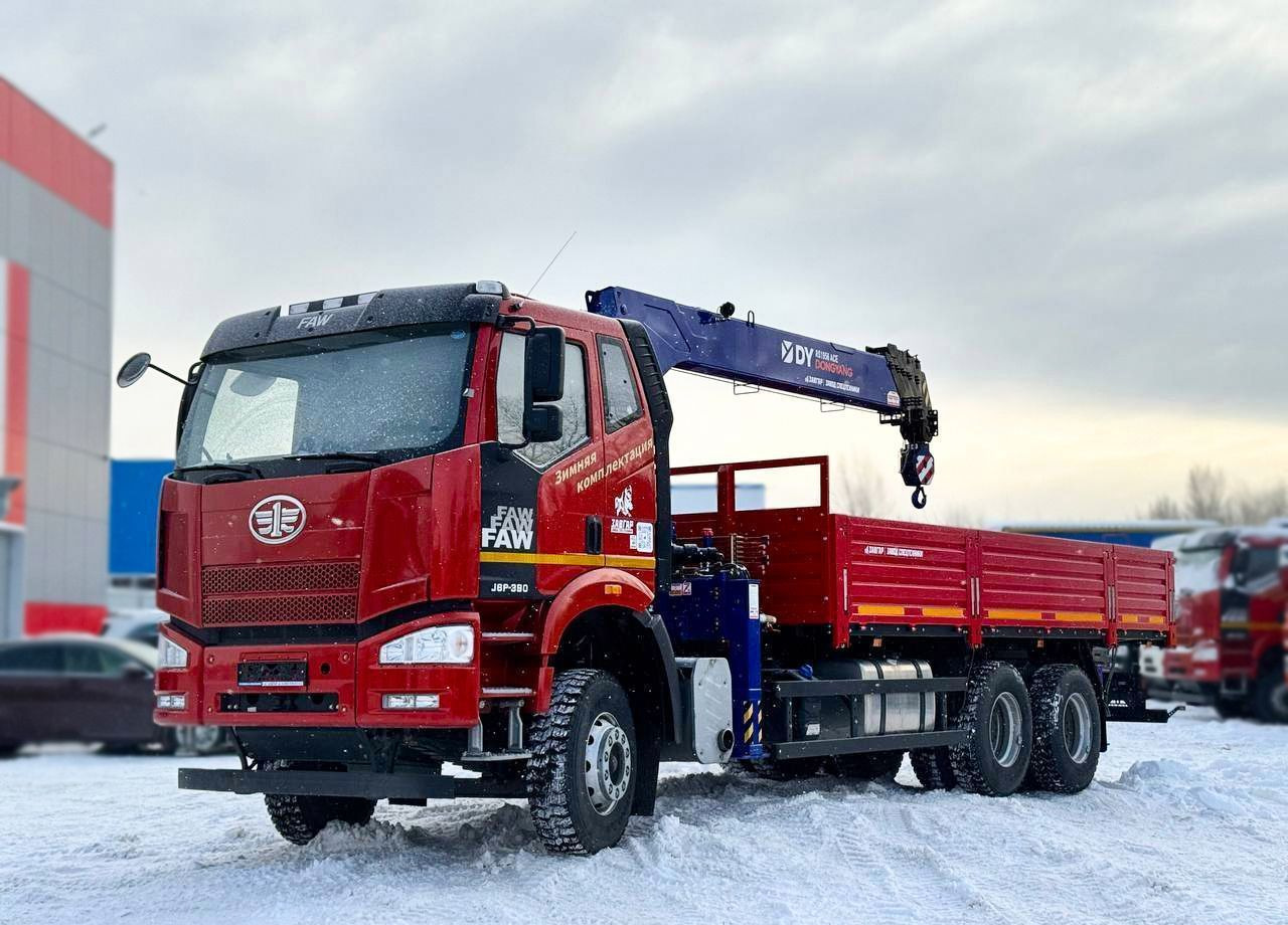 FAW J6P - Грузовик бортовой/ Платформа, Автоманипулятор: фото 1 FAW J6P - Грузовик бортовой/ Платформа, Автоманипулятор: фото 1
