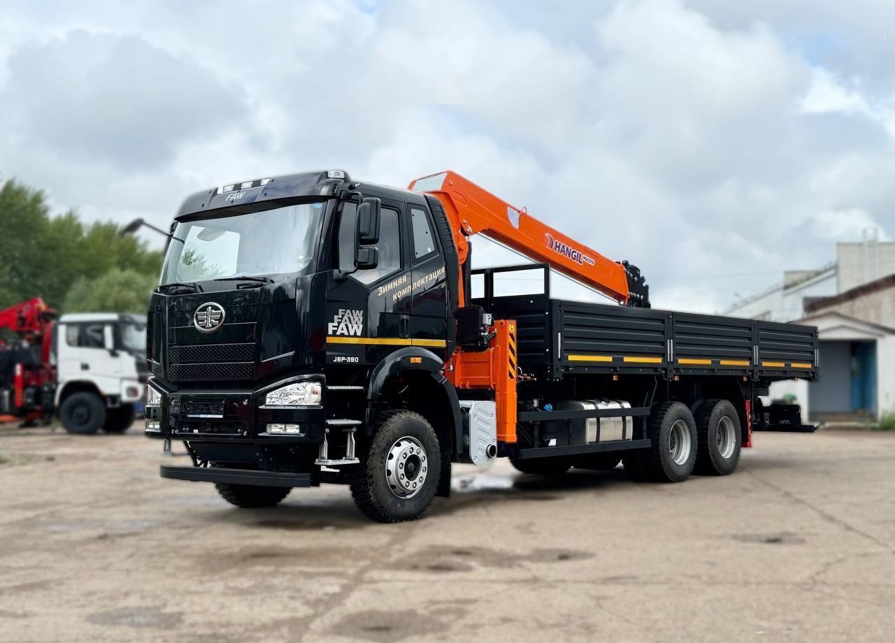 FAW J6P - Грузовик бортовой/ Платформа, Автоманипулятор: фото 1 FAW J6P - Грузовик бортовой/ Платформа, Автоманипулятор: фото 1